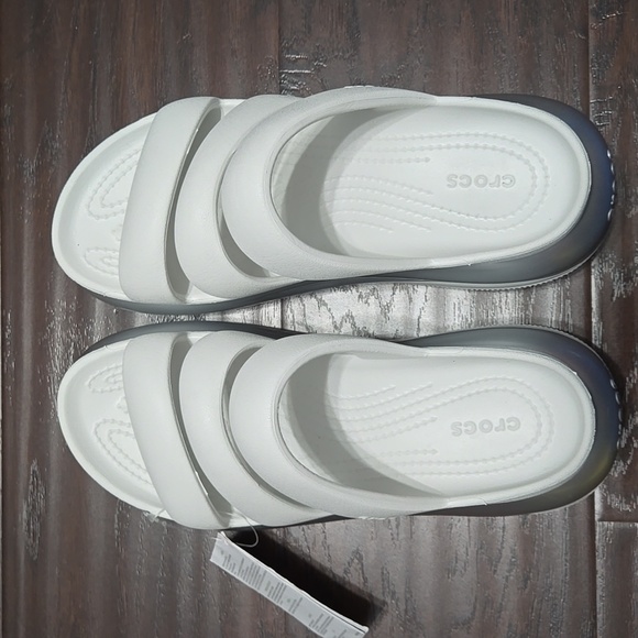 Crocs Mega Crush Metallic Triple Strap - Moonlight/Silver- Size 8 Women (6 Men) - Picture 4 of 8